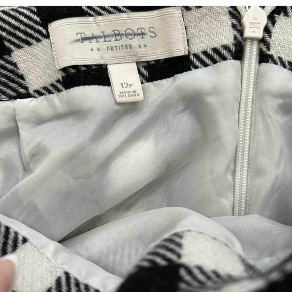 Black and White Gingham Pencil Skirt - Picture 5 of 5